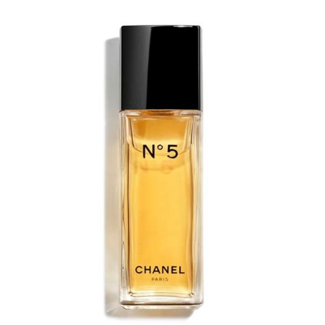 CHANEL Eau de toilette en vaporisateur N 5 